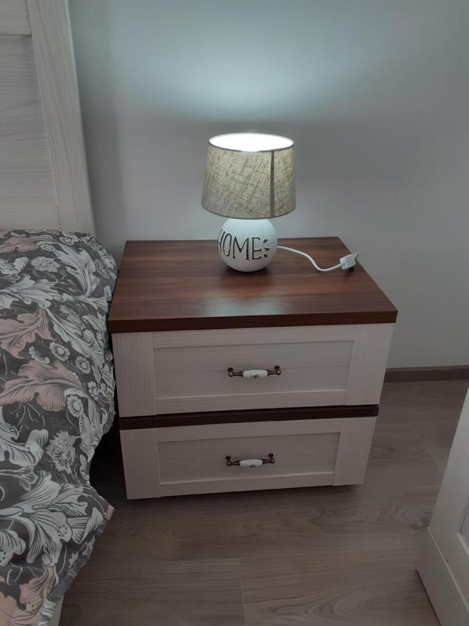 Sara Apartman Livezeni  المظهر الخارجي الصورة